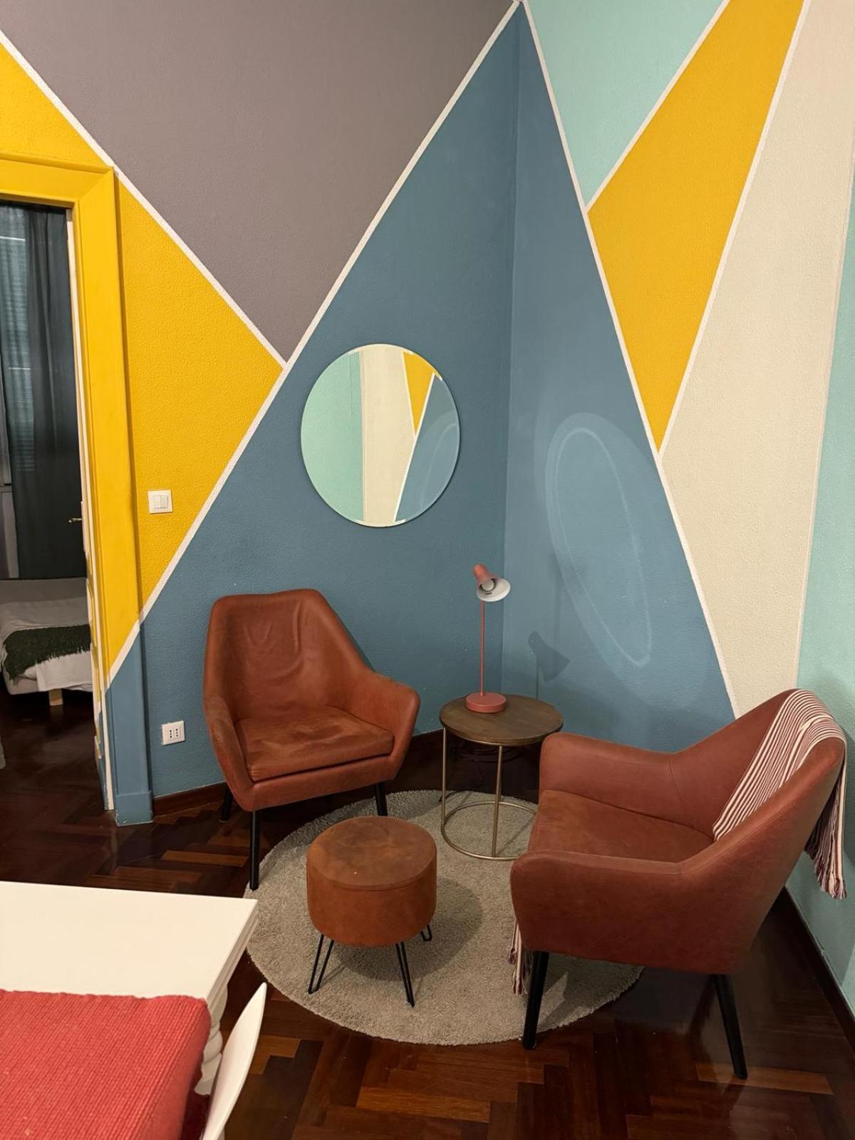 A Colorful Spot For La Dolce Apartment Rome