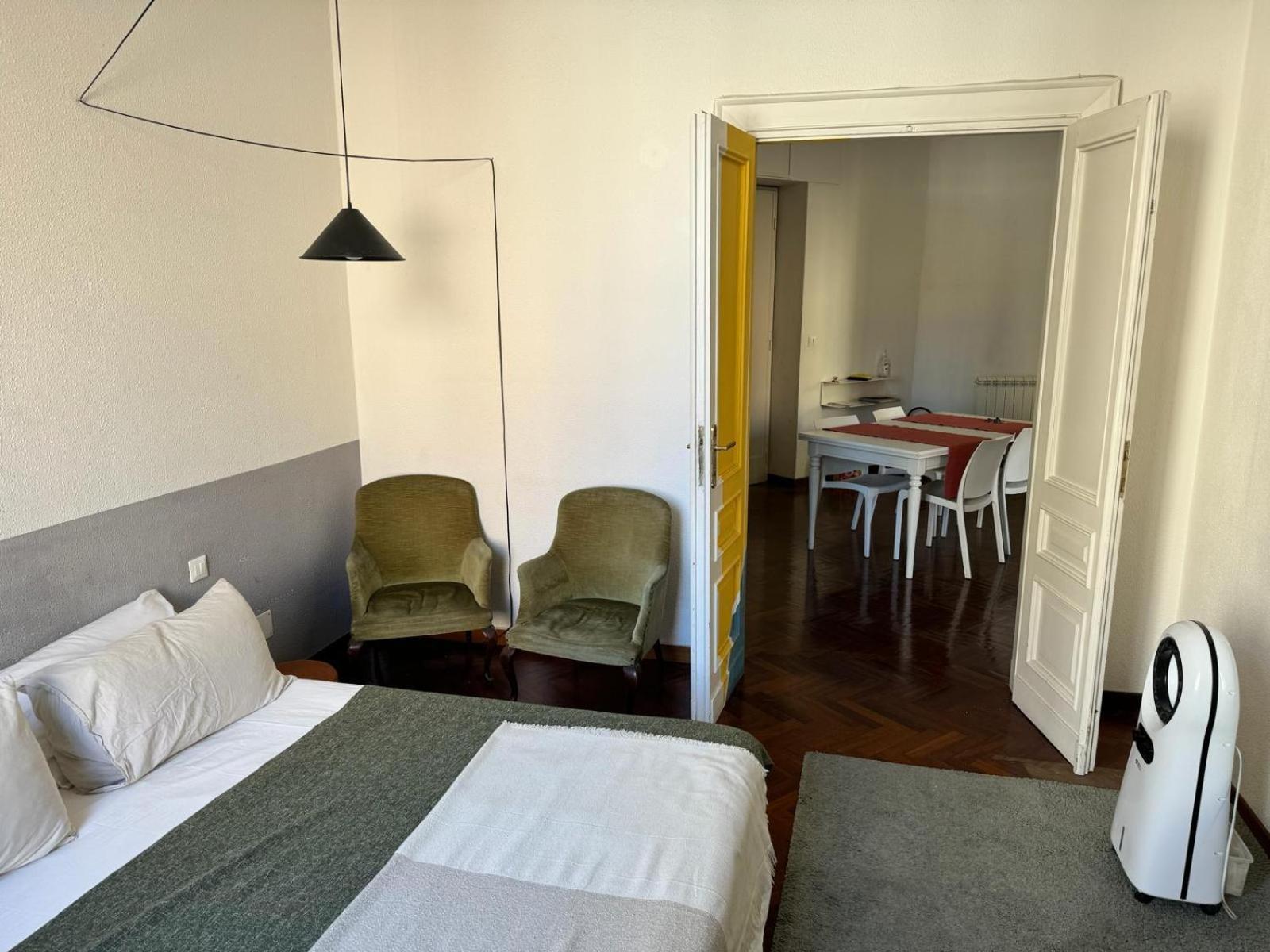 Apartment A Colorful Spot For La Dolce Rome