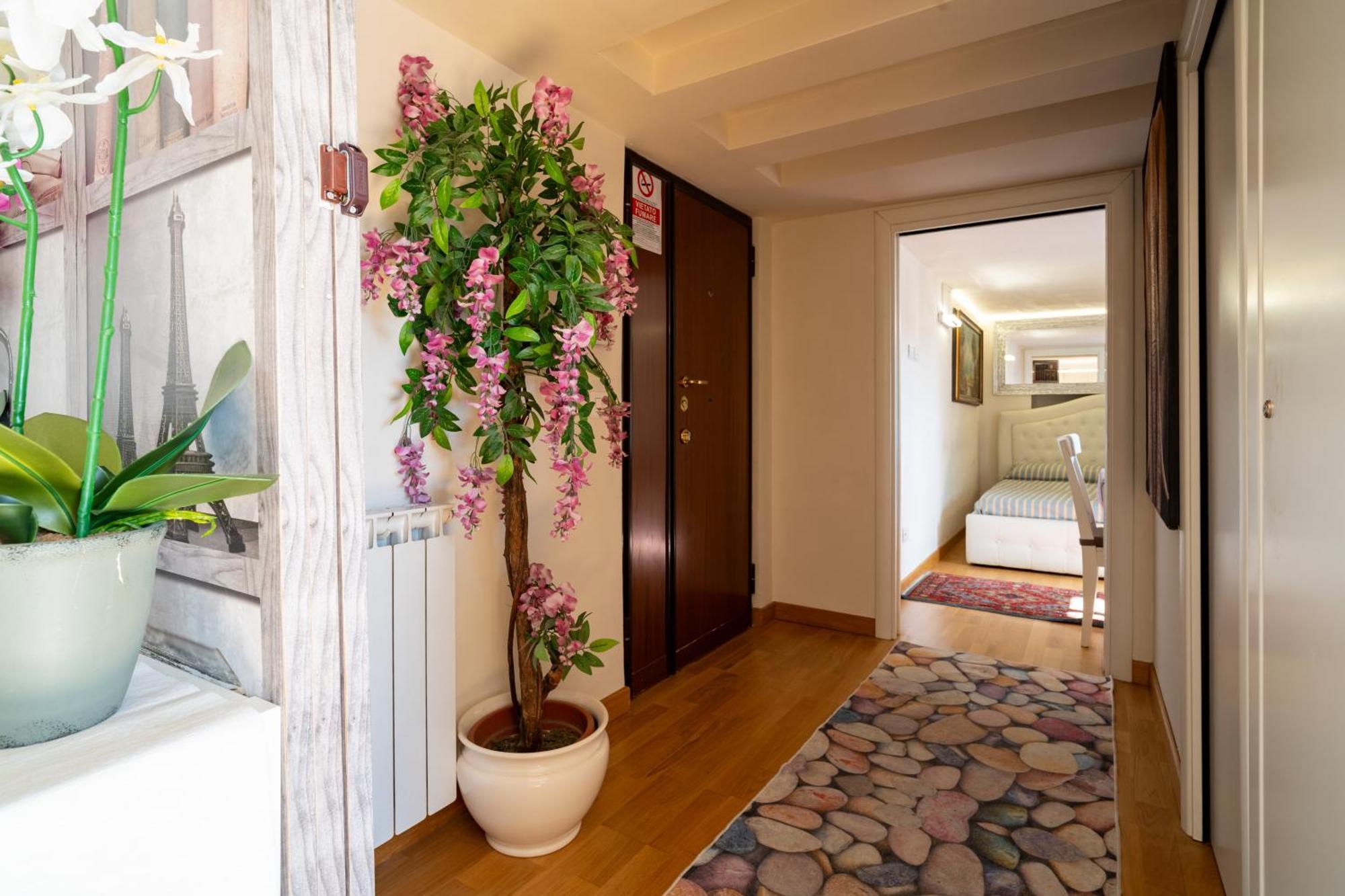 Vatican In Appartement