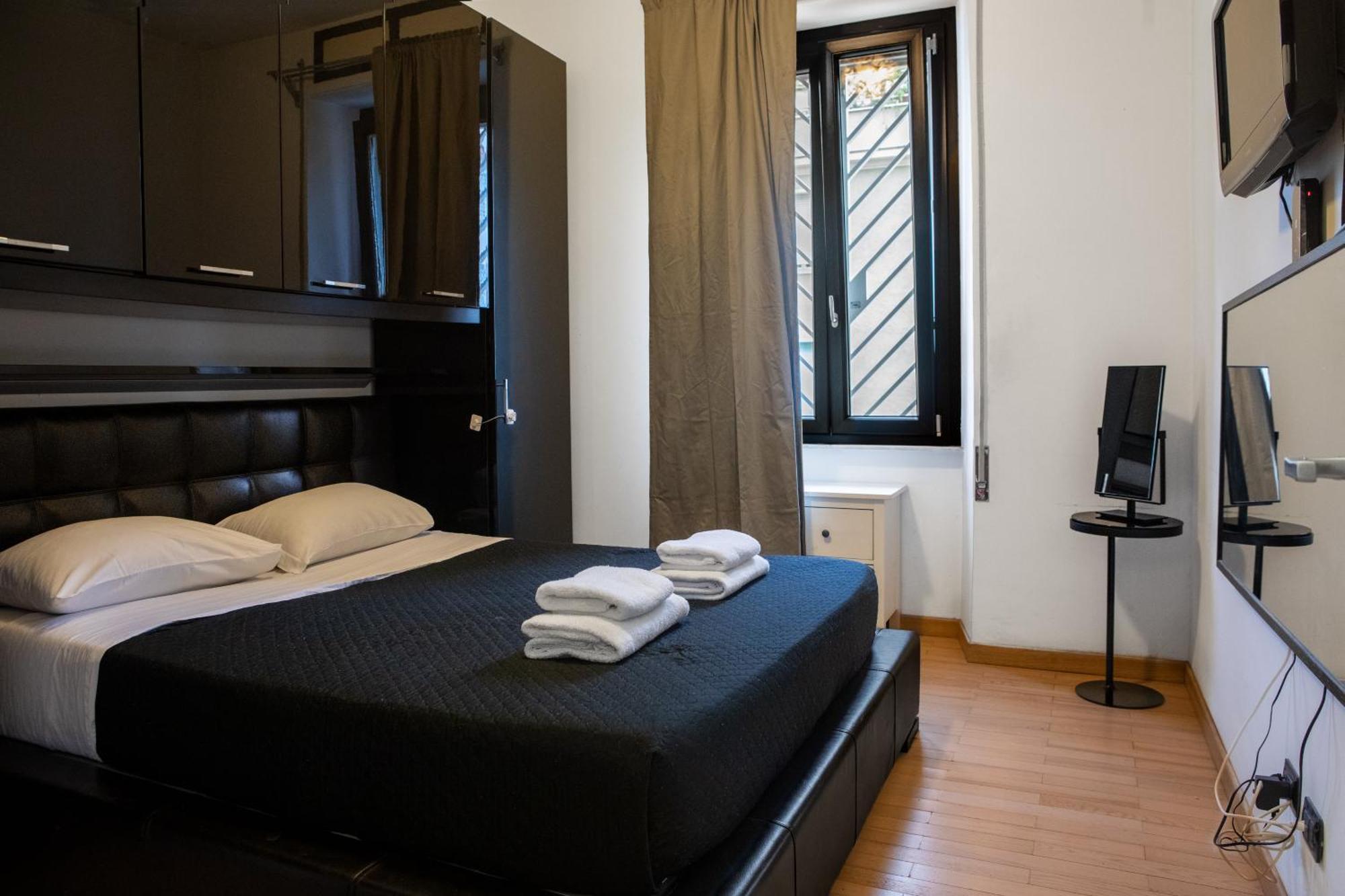 Suitte In San Giovanni Near Basilica - - Appartamento *