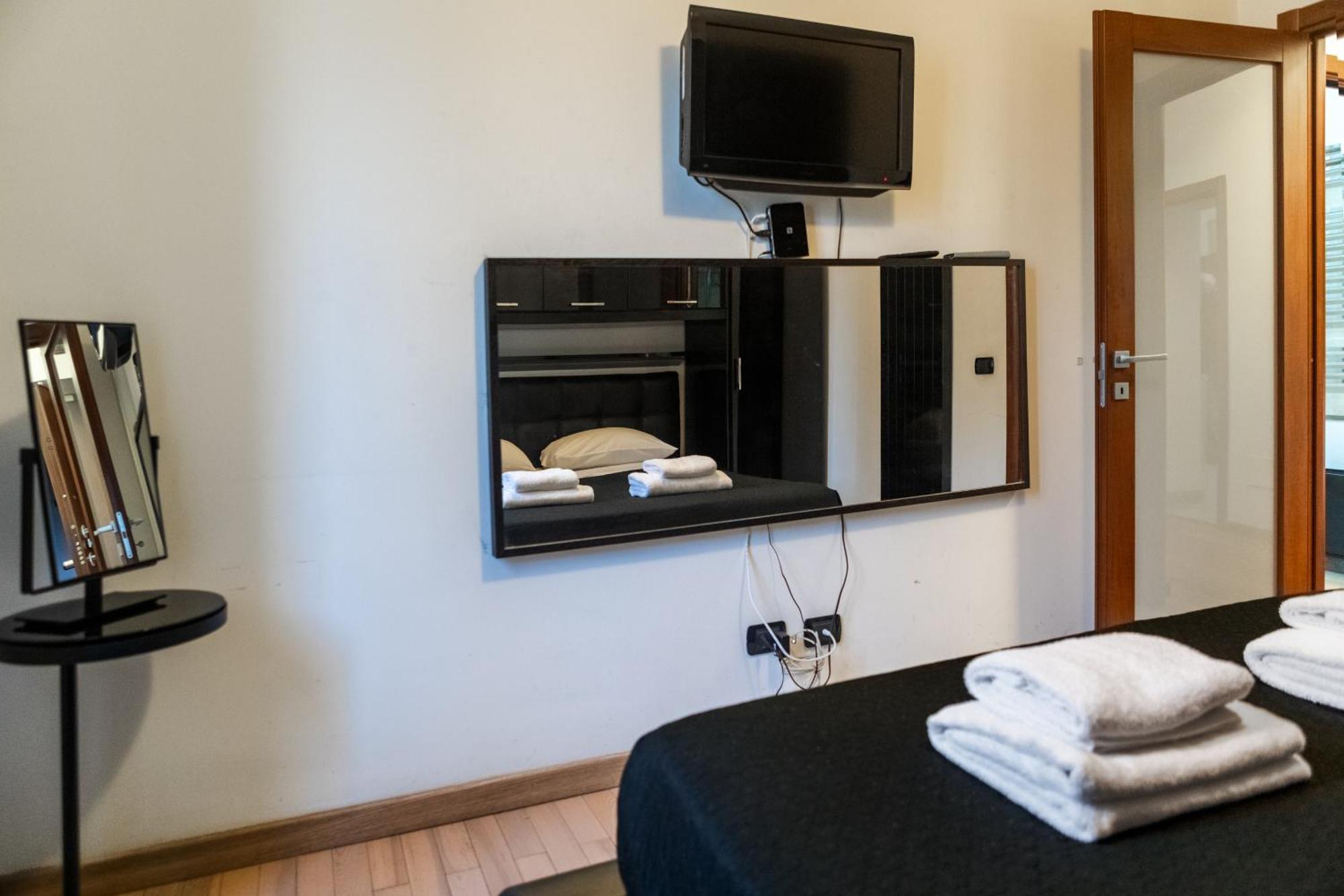 Appartamento Suitte In San Giovanni Near Basilica - - Roma