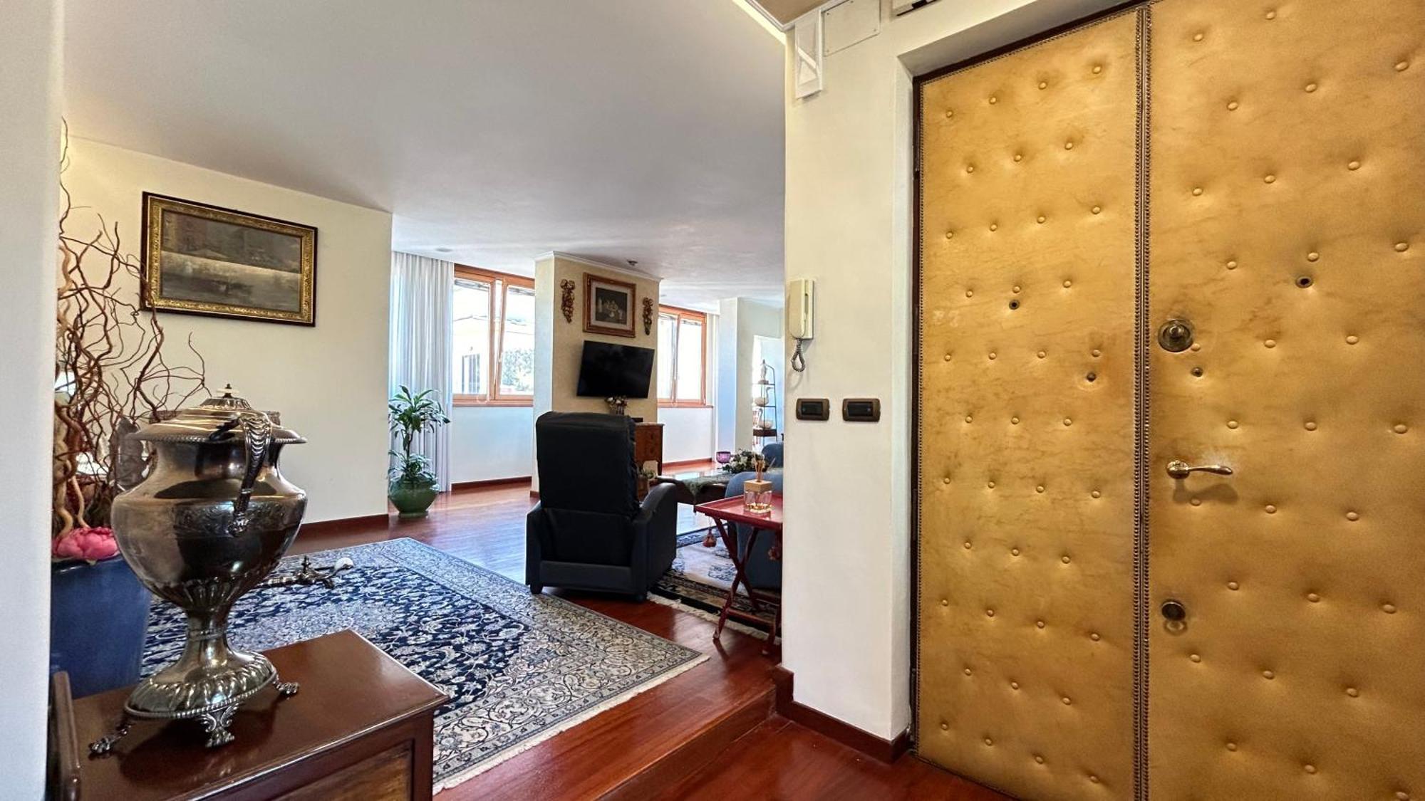Penthouse With Terrace - Vatican Museums, Saint Peter's Apartment Rome