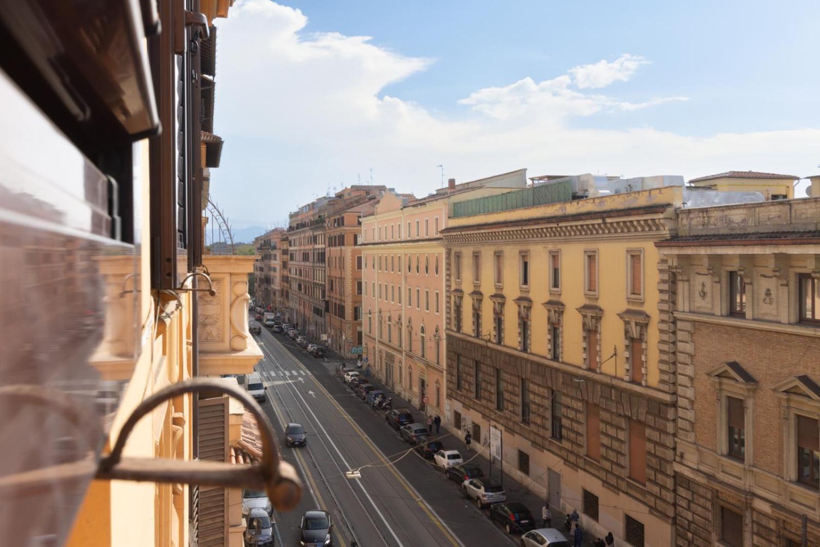 Apartment Peace Window Rome