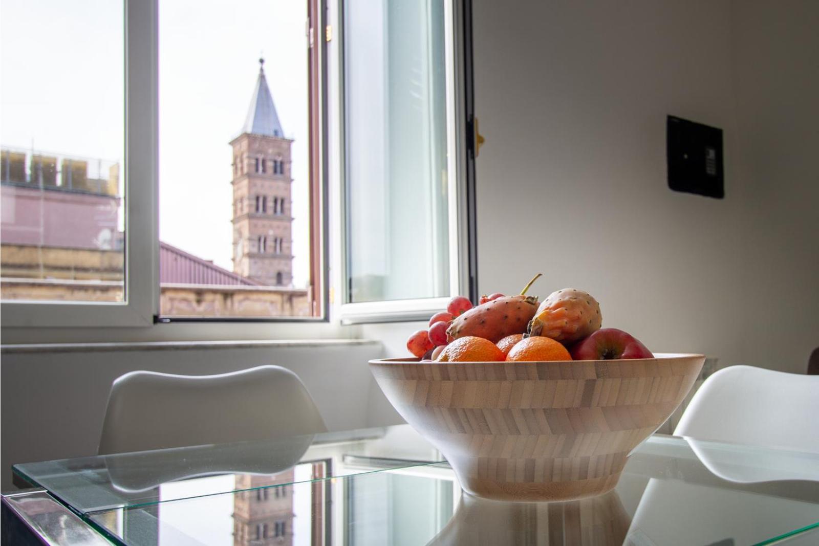 Peace Window Apartment Rome