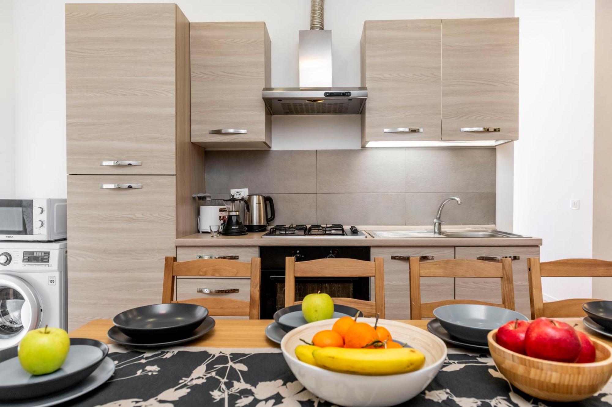 Skyview Apartment *