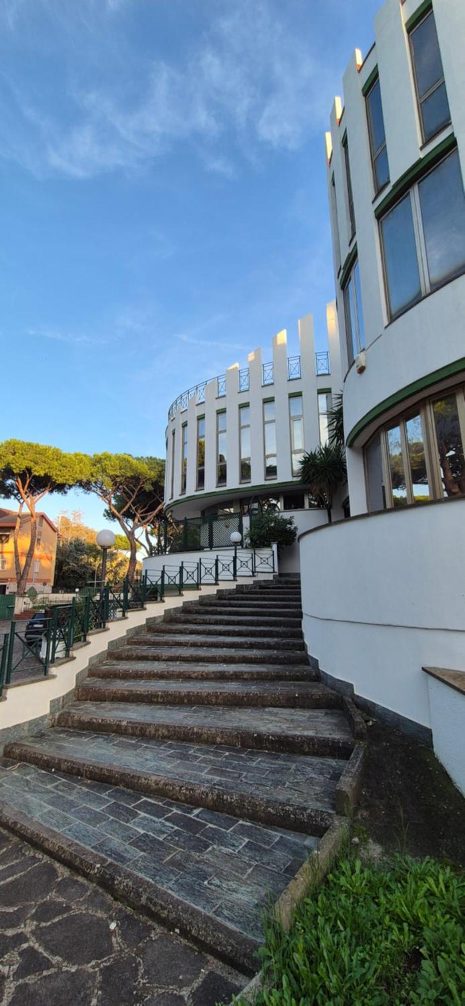 Guru Mostacciano Rome
