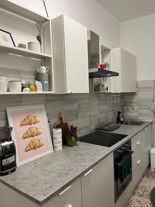 Sunny With Stunning San Pietro View Apartment