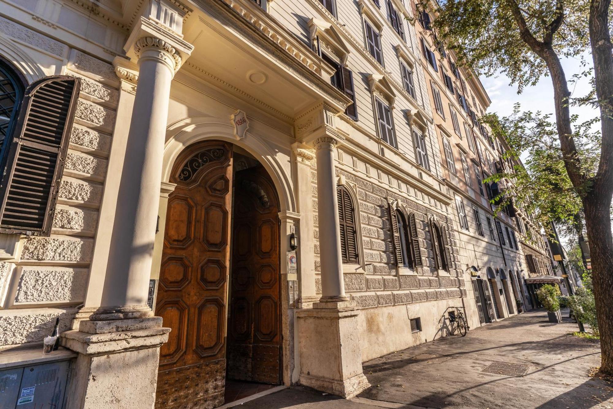 Apartment Domus Alessandro Rome