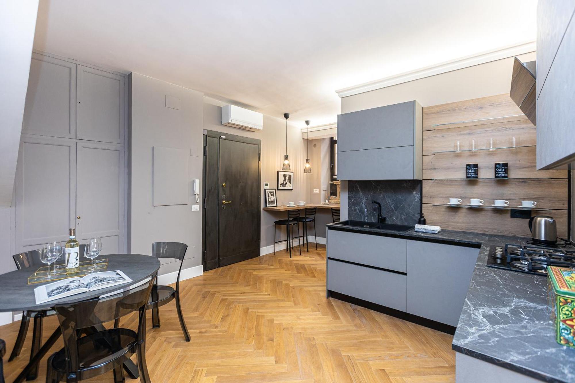 Amazing 3-bedrooms Pantheon Rome