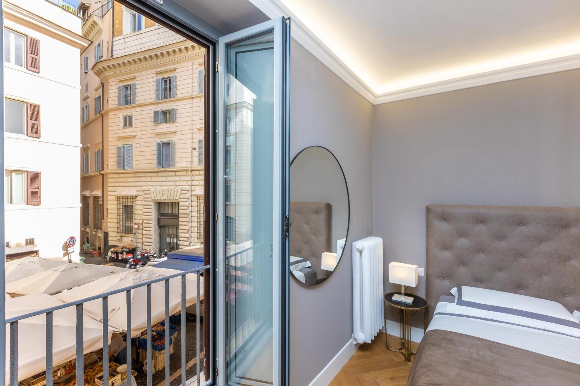 Amazing 3-bedrooms Pantheon Apartment