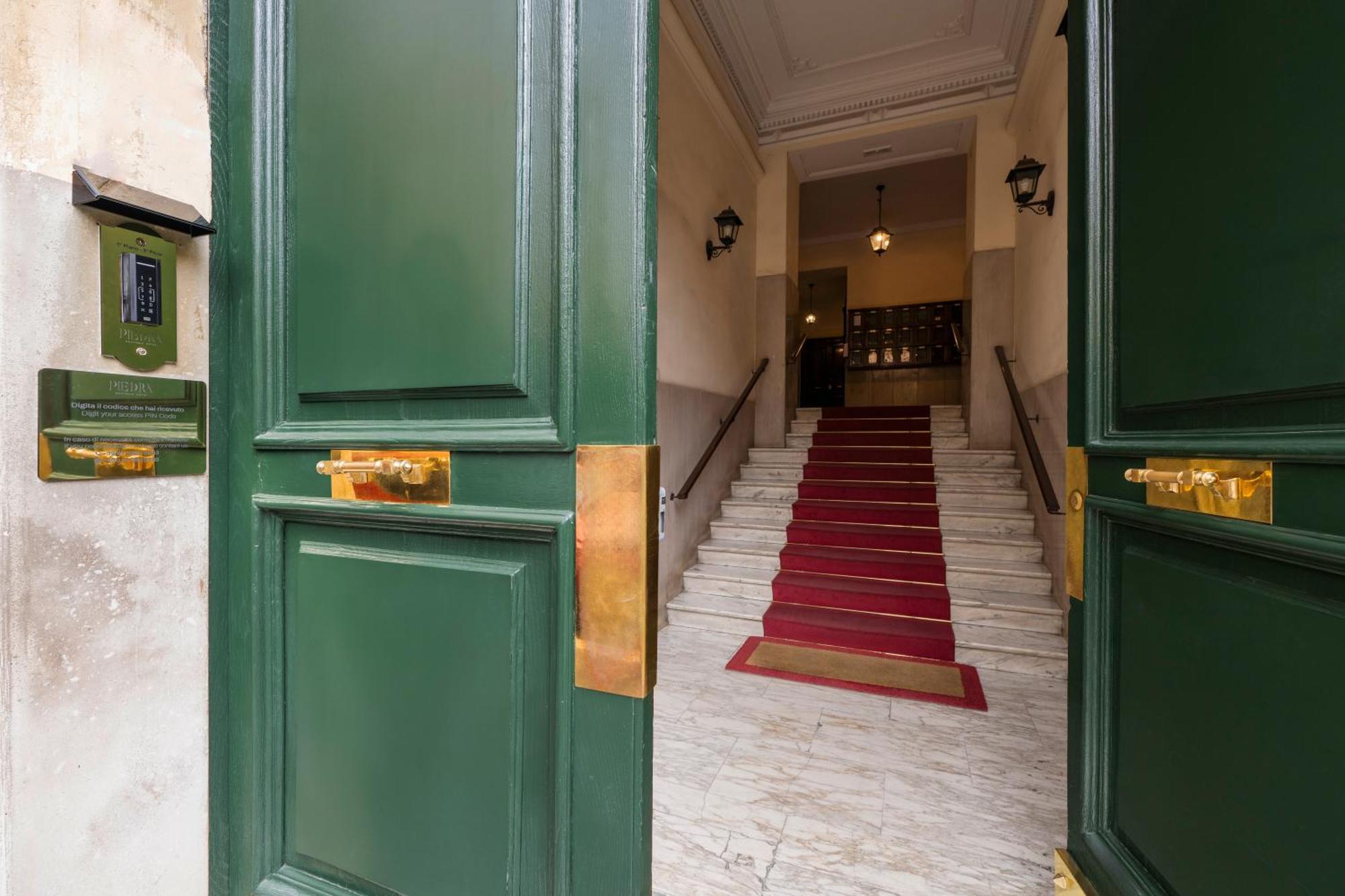 Hotel Boutique Piedra Centre Rome