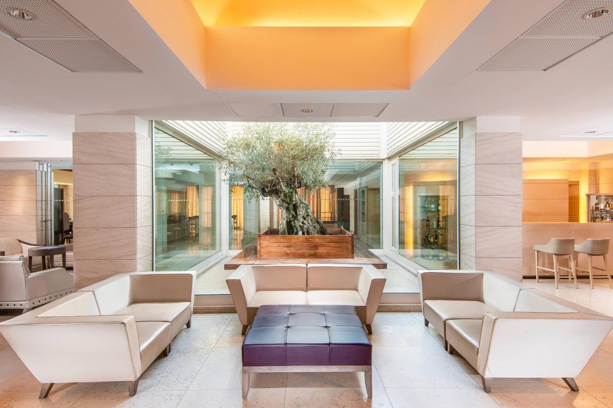 Sheraton Parco De Medici Hotel 4*