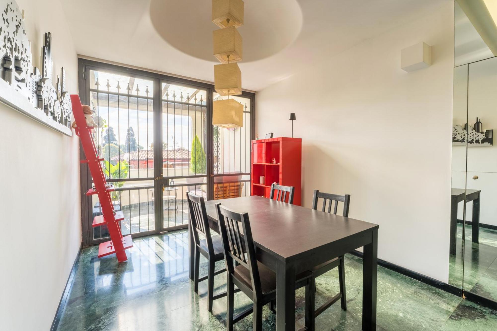 Apartment Comics Penthouse, Funny Flat Nearby Colosseum *