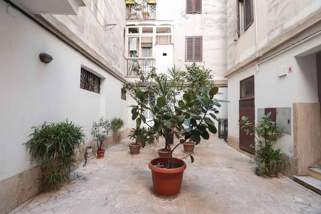 Apartment In Via Plauto Rome