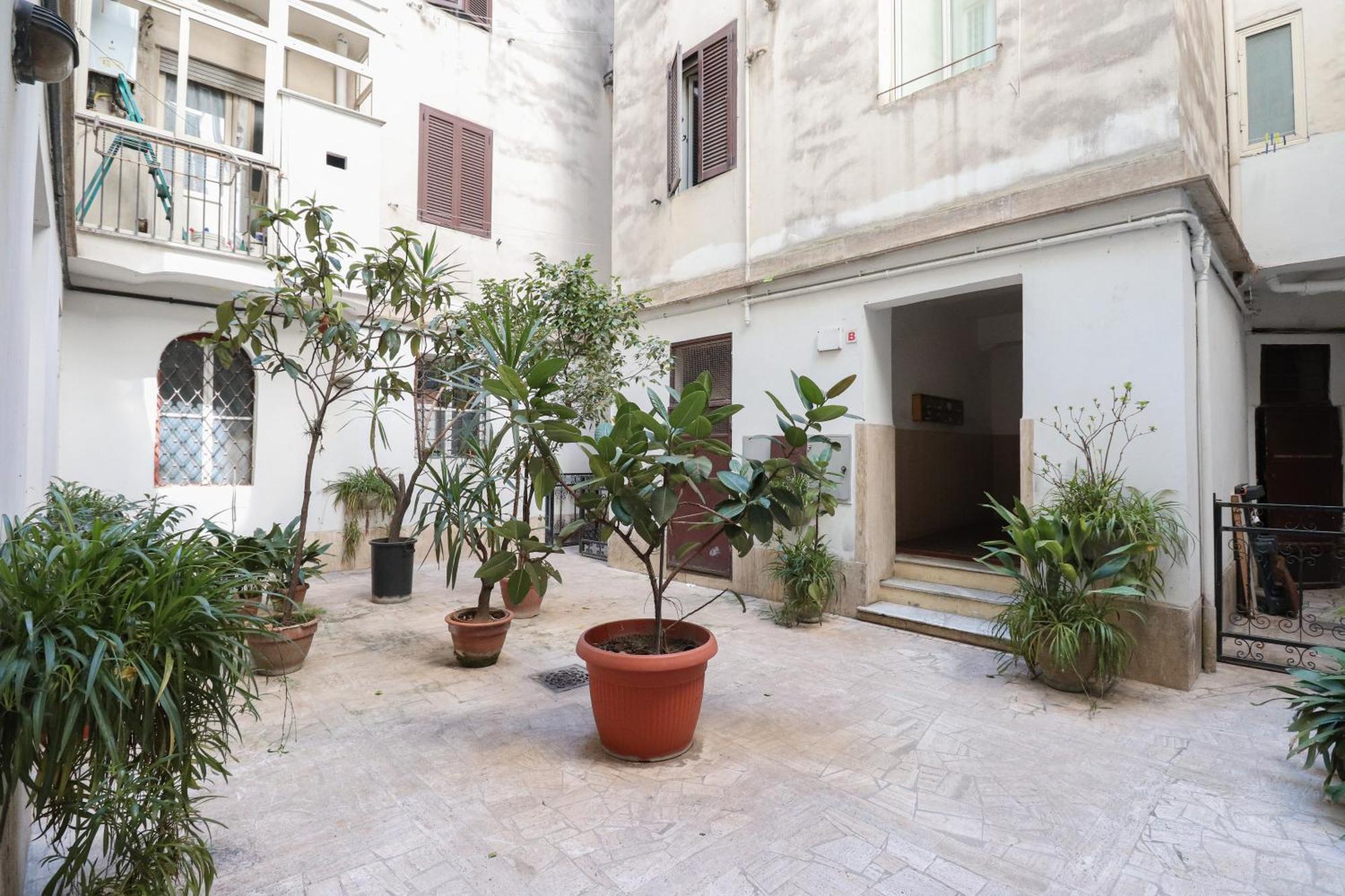 Apartment In Via Plauto Rome