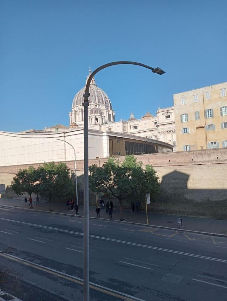 Appartamento Breakfast At St Peter Roma