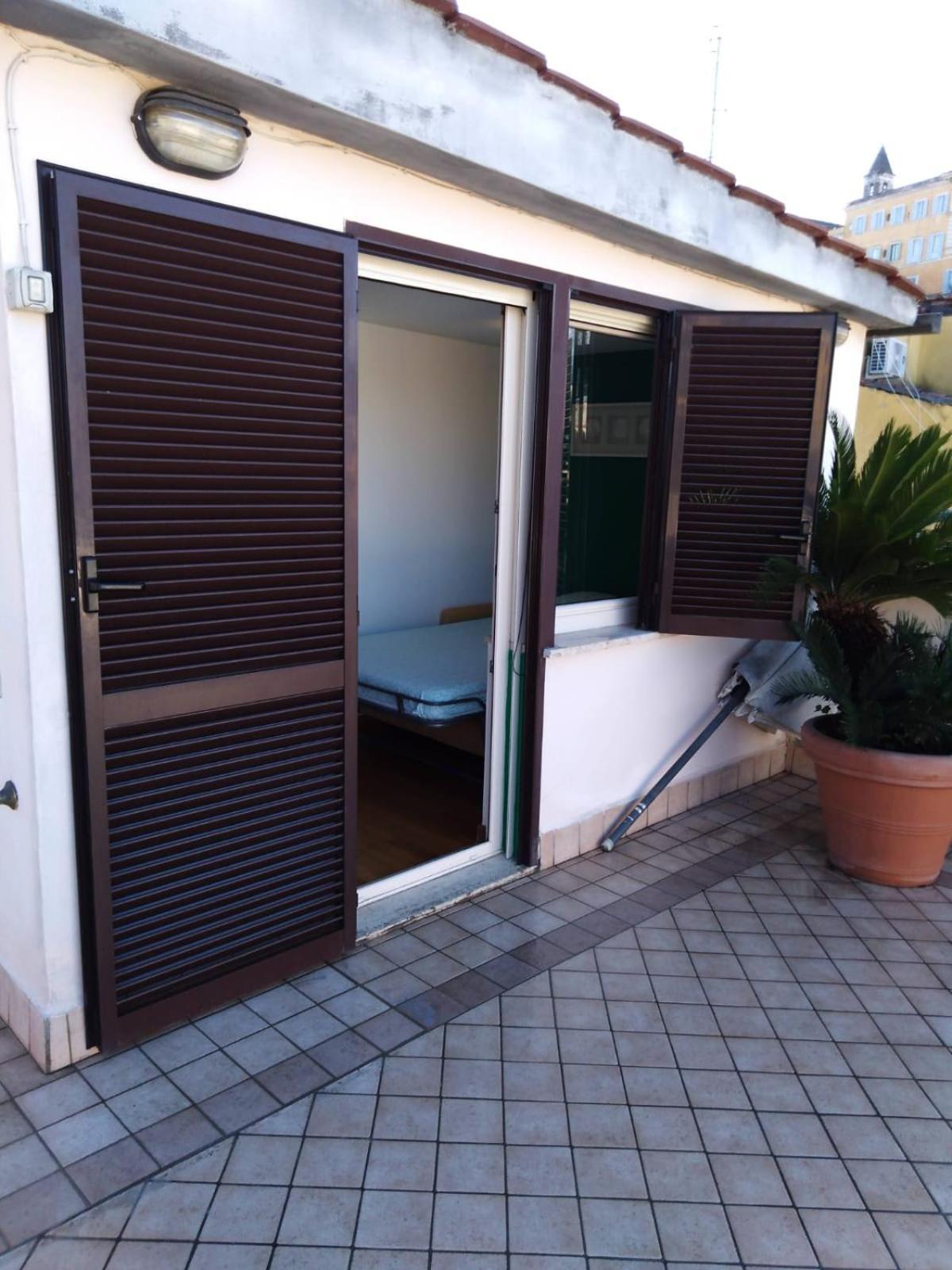 Homestay Magic Trastevere On Roof Terrace Rome