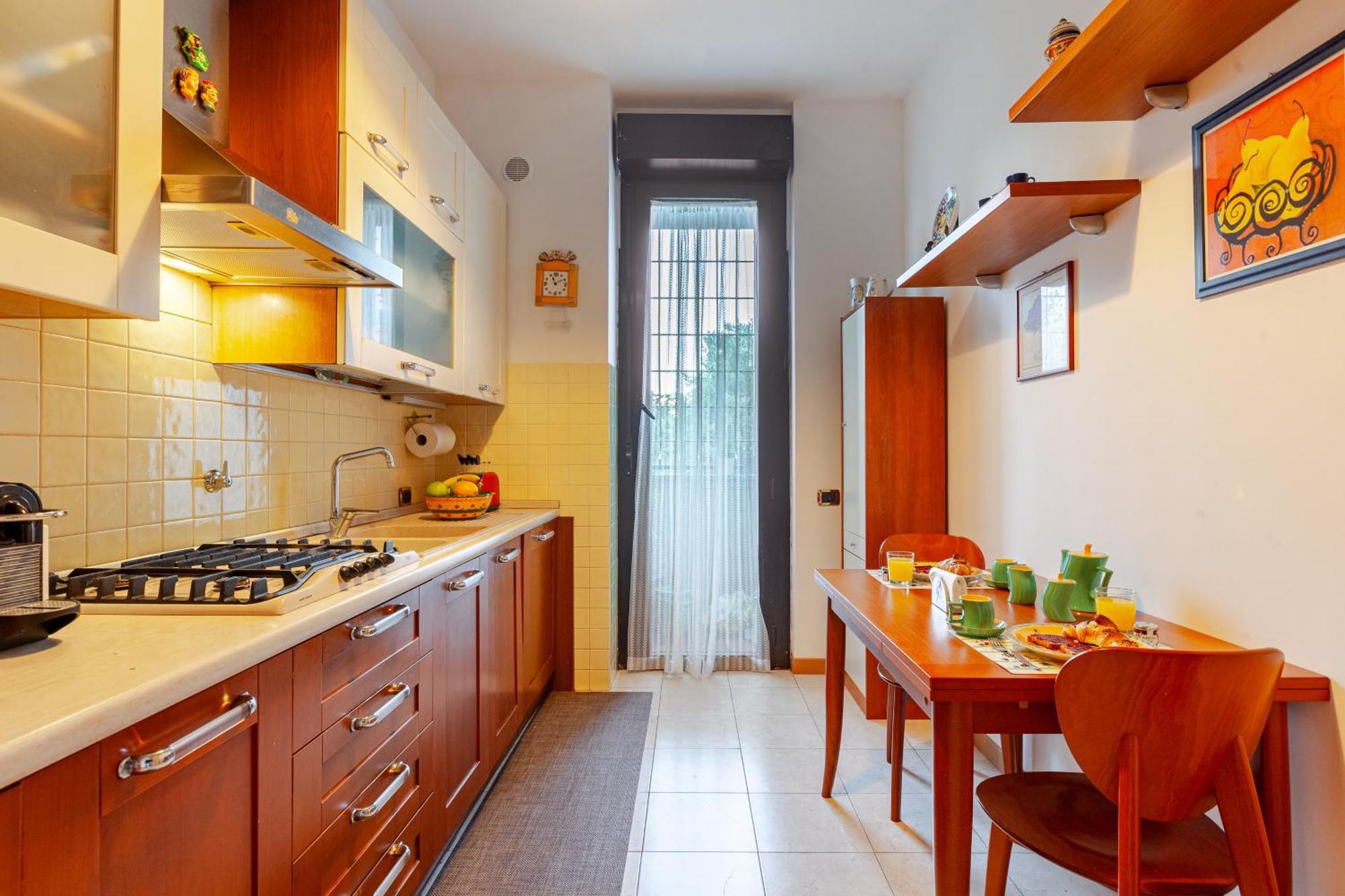 Guest house Modern & Cozy In Rome, 2br, Wifi Ac *