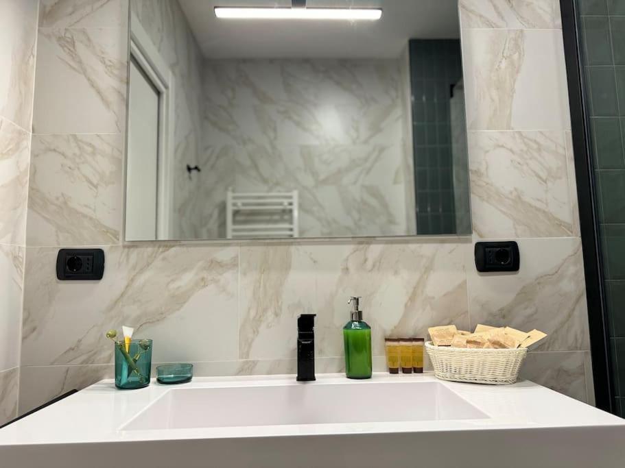 Apartment Moderno E Confortevole Con Posto Auto- Wifi Veloce Rome