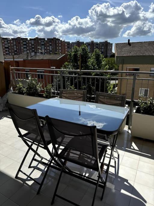 Moderno E Confortevole Con Posto Auto- Wifi Veloce Apartment