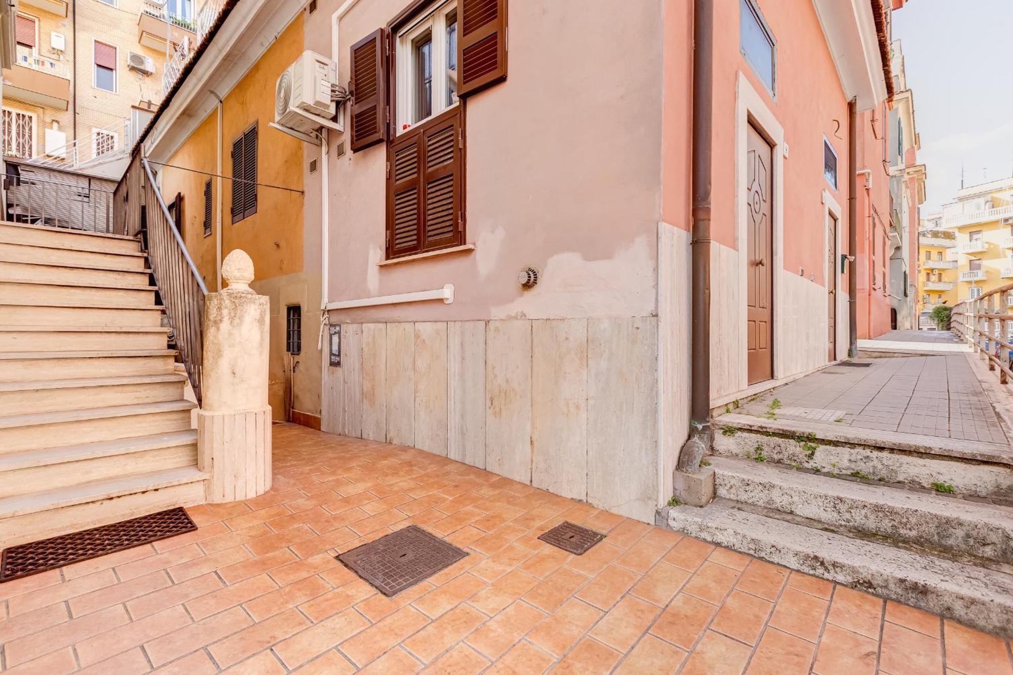 Appartamento Vicolo Sereno Roma