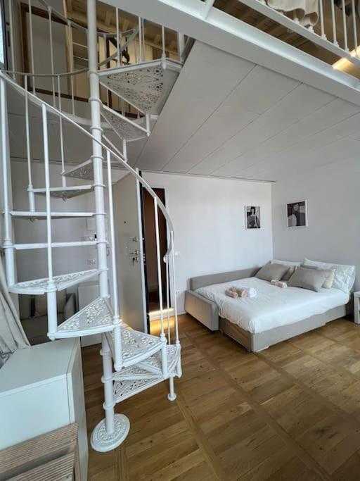 Piazza Venezia Apartment *