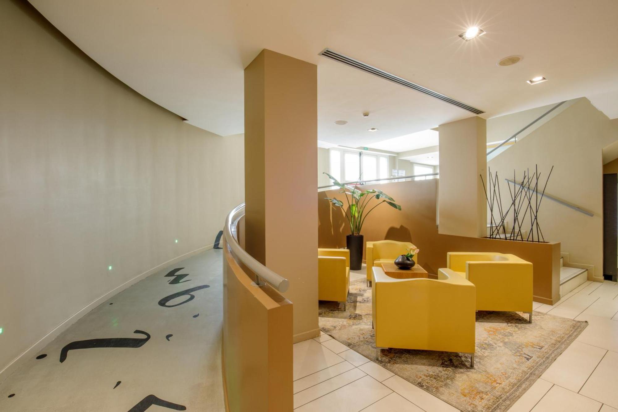 Best Western Globus Hotel 3*