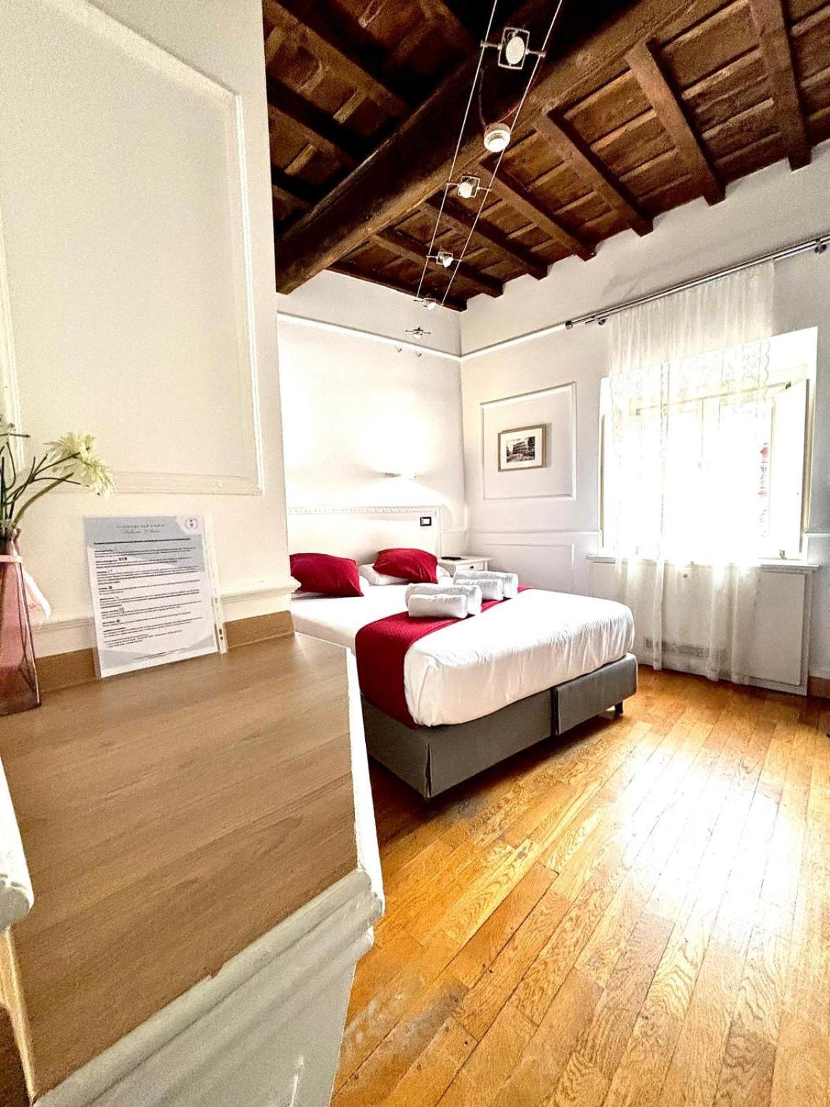 Domus Ester Guest house 2*