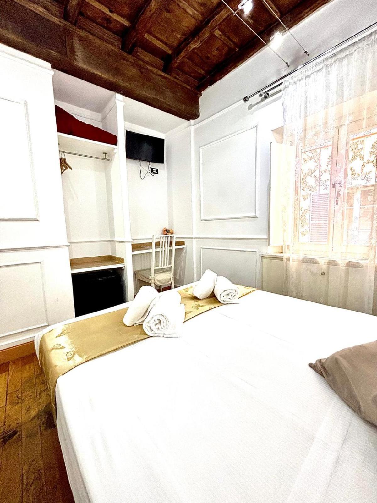 Domus Ester Guest house 2*