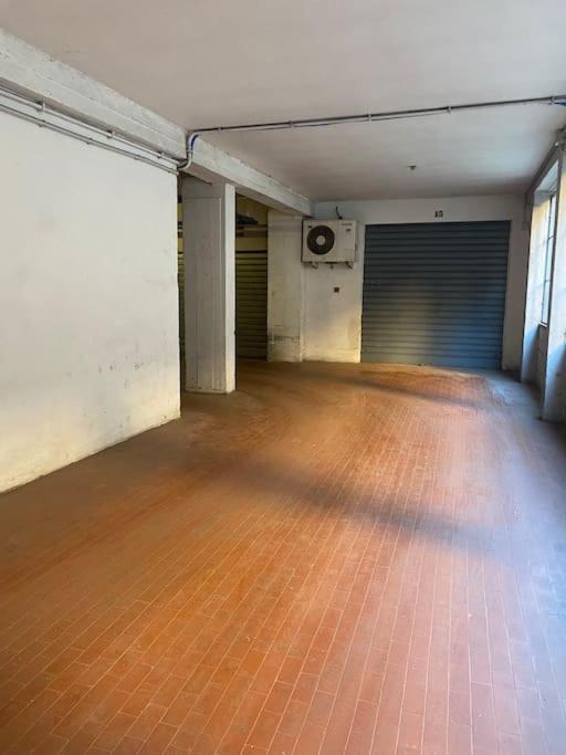 Golden Valley House 4-8 Pax - Box Auto Metro B1 Conca D'oro Treno Val D'ala * Roma