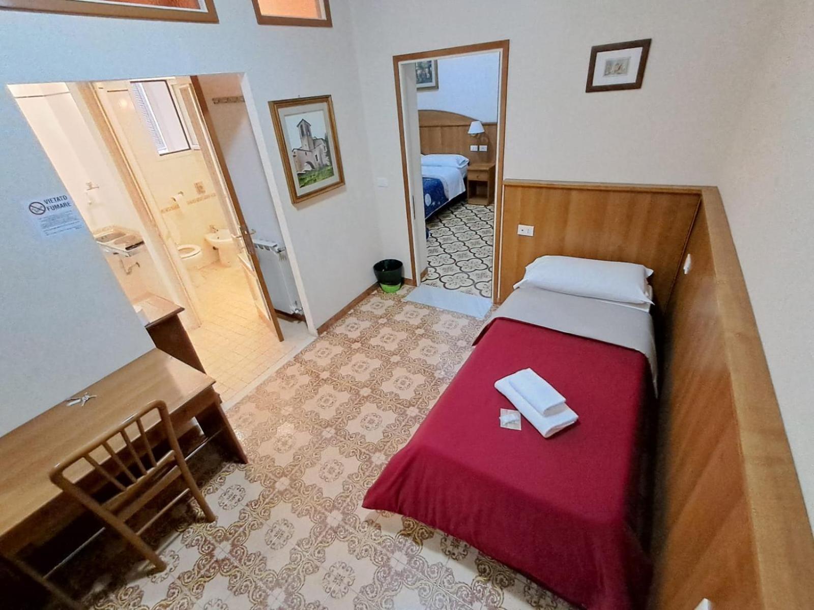 Casa de hóspedes Nahid Roma