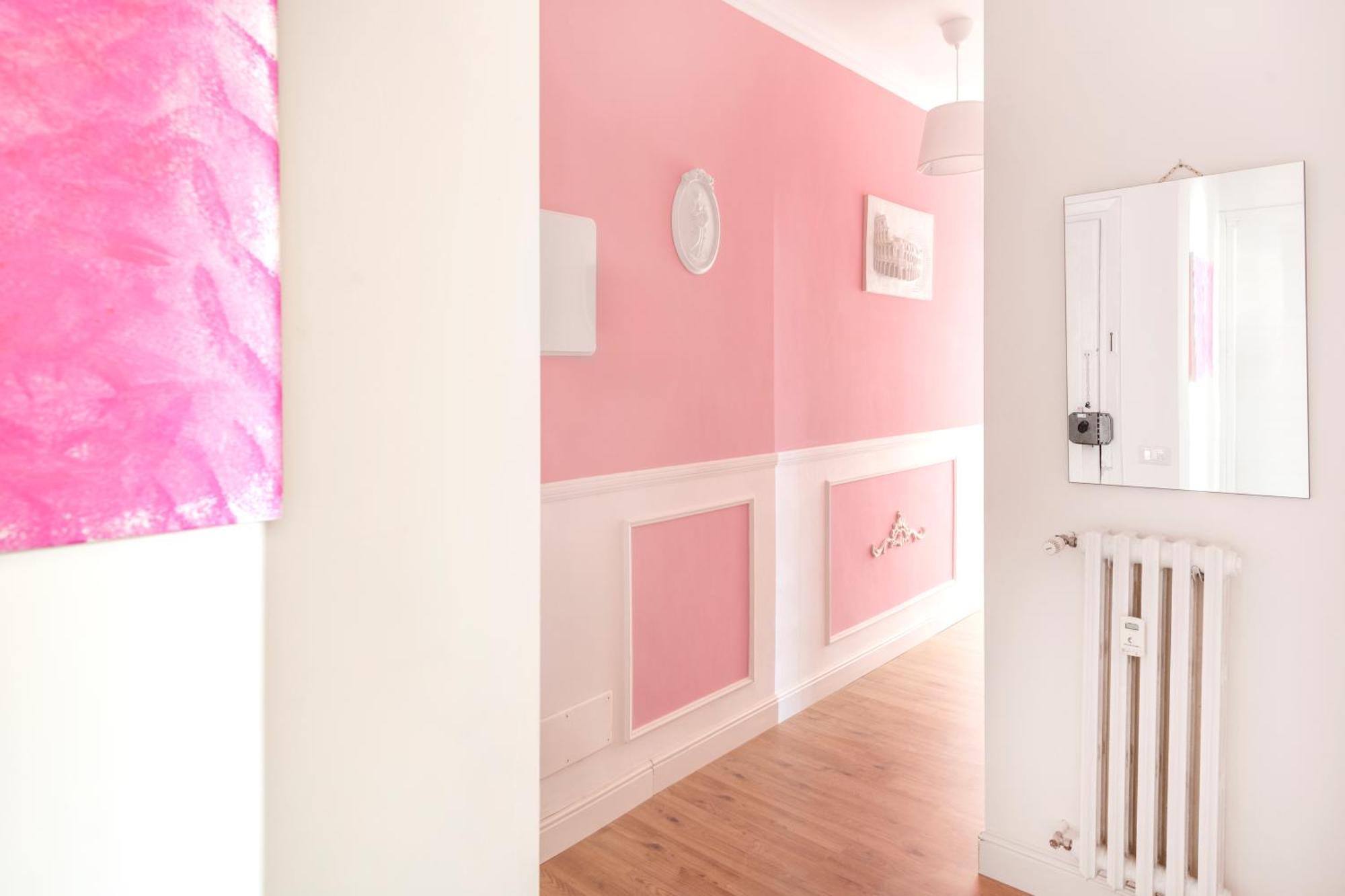 Luxury Pink Apartment Rome