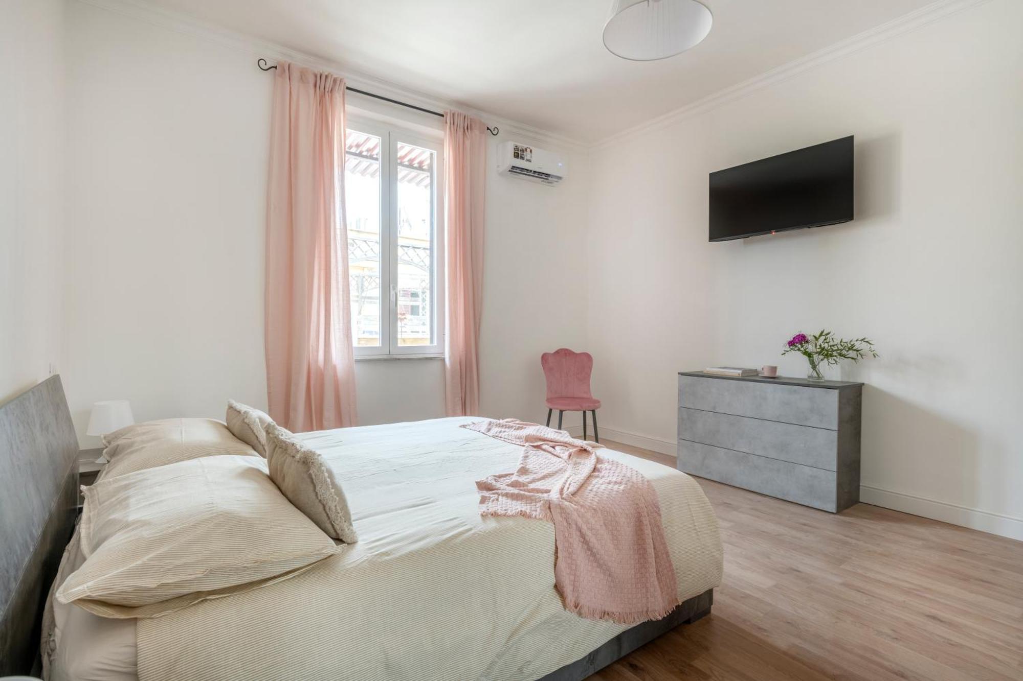 Luxury Pink Apartment