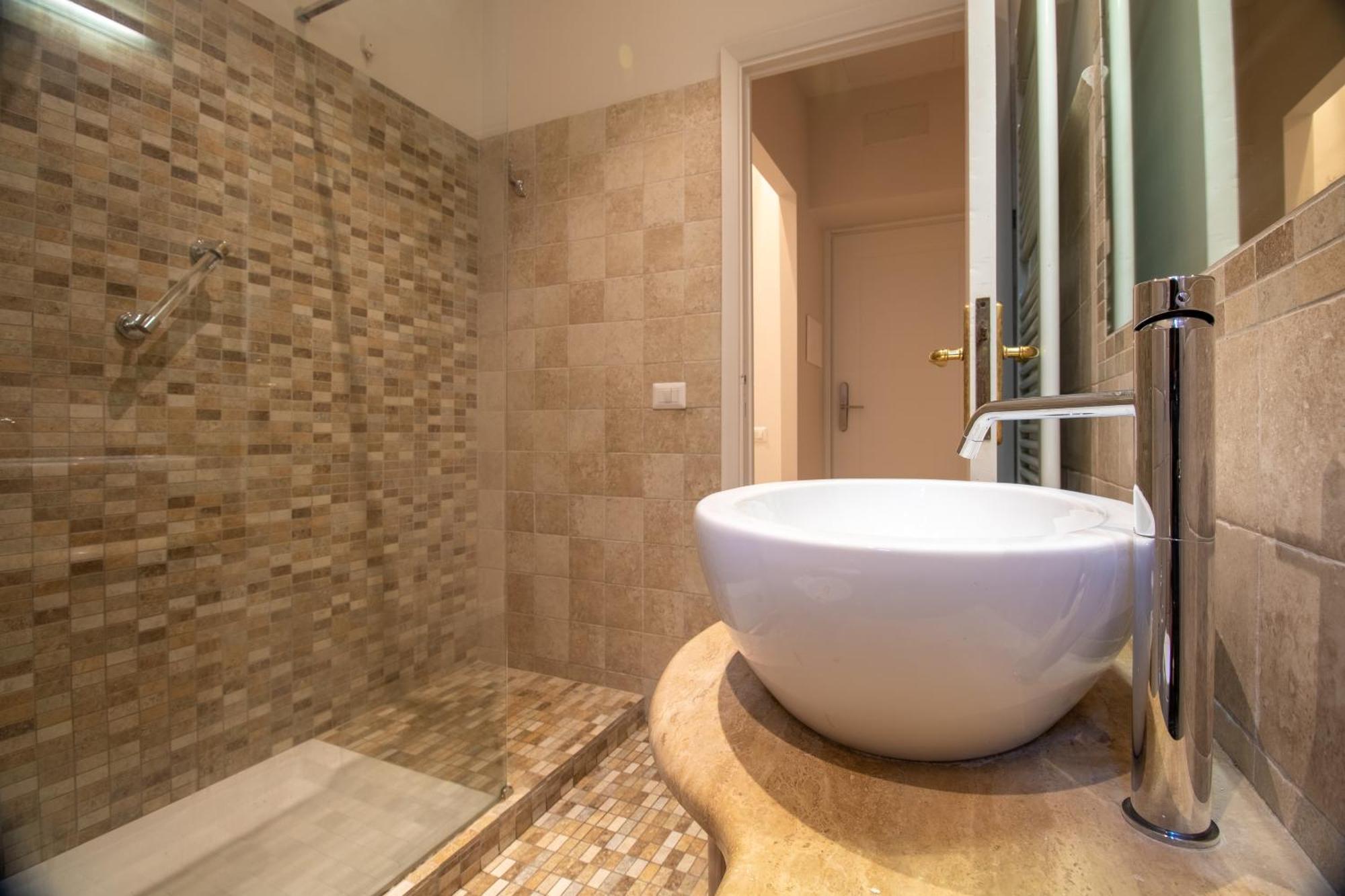Hotel Cunabu Emilio Rome