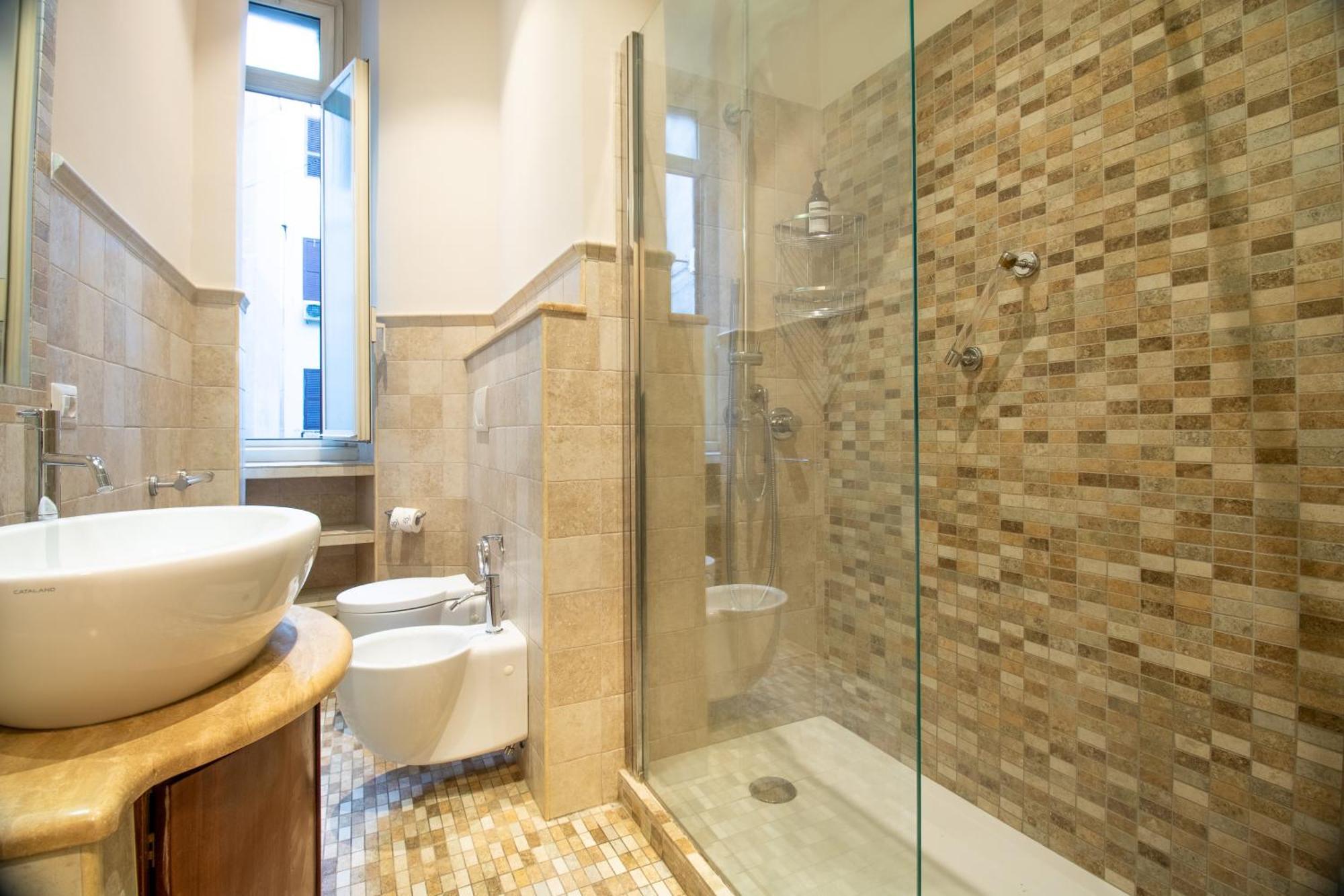 Hotel Cunabu Emilio Rome