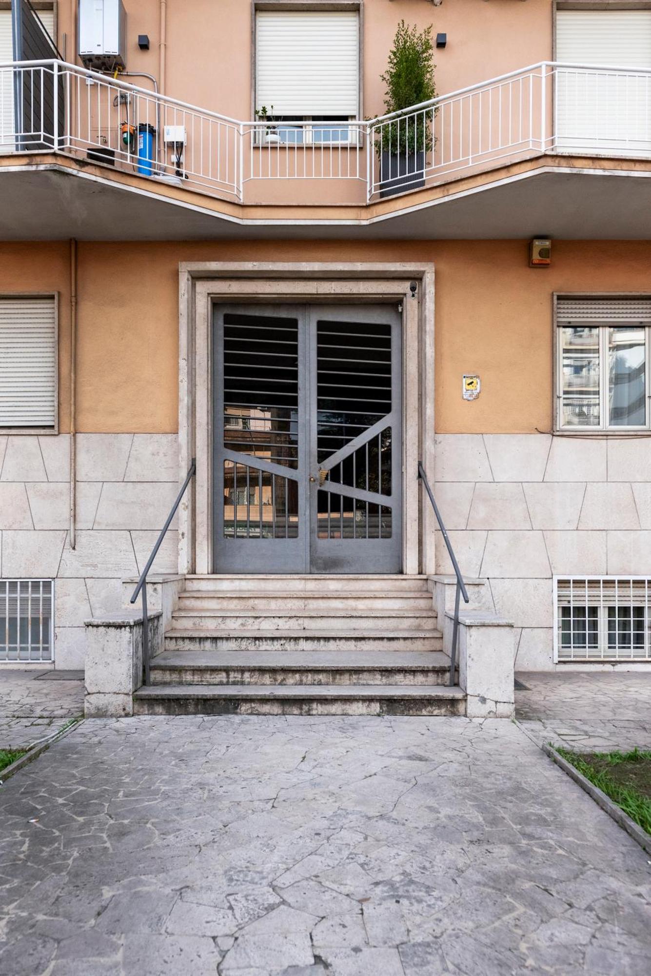 Apartment Goldstar