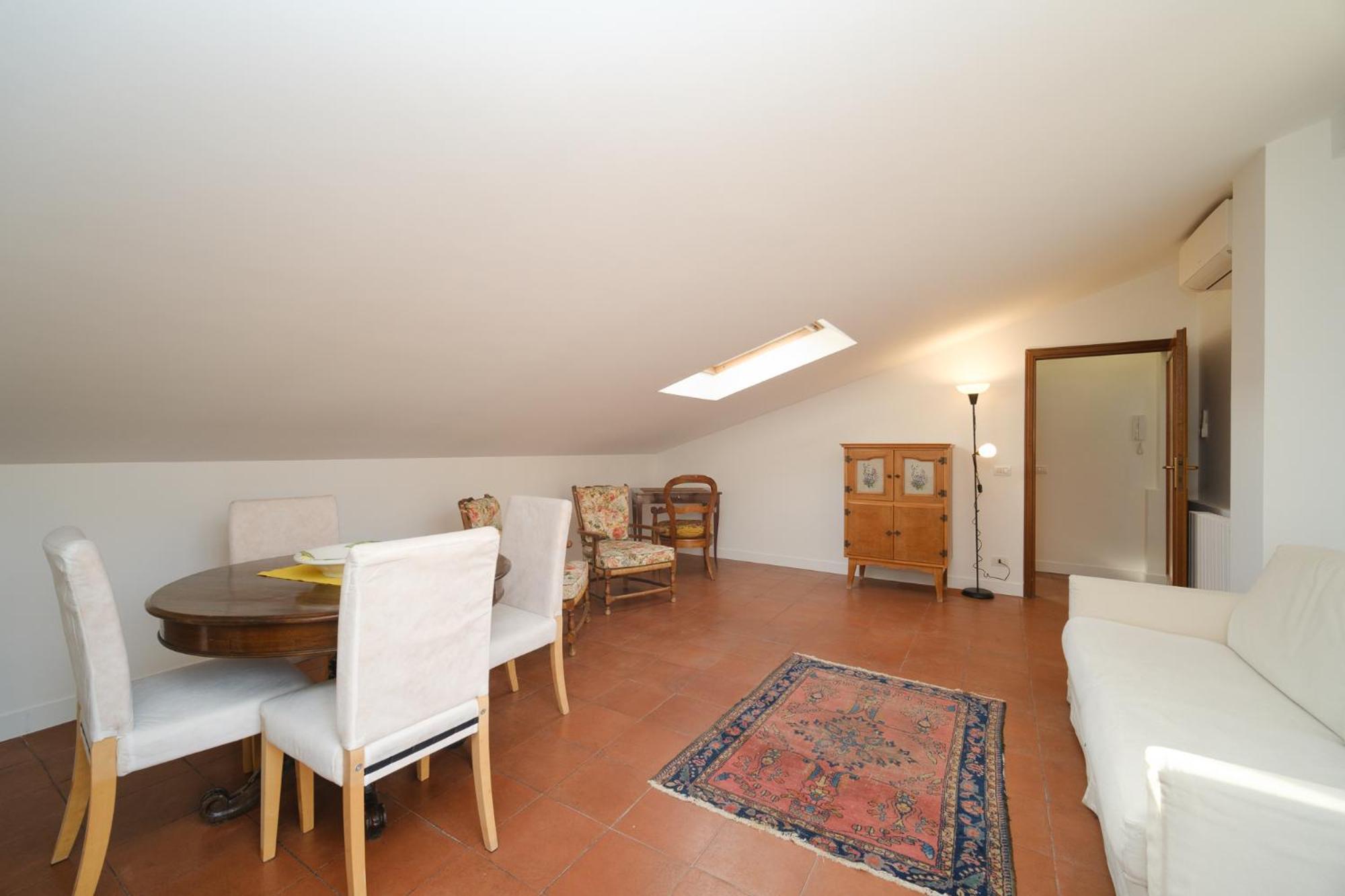 Juan's Trevi Buddyrent Apartment *
