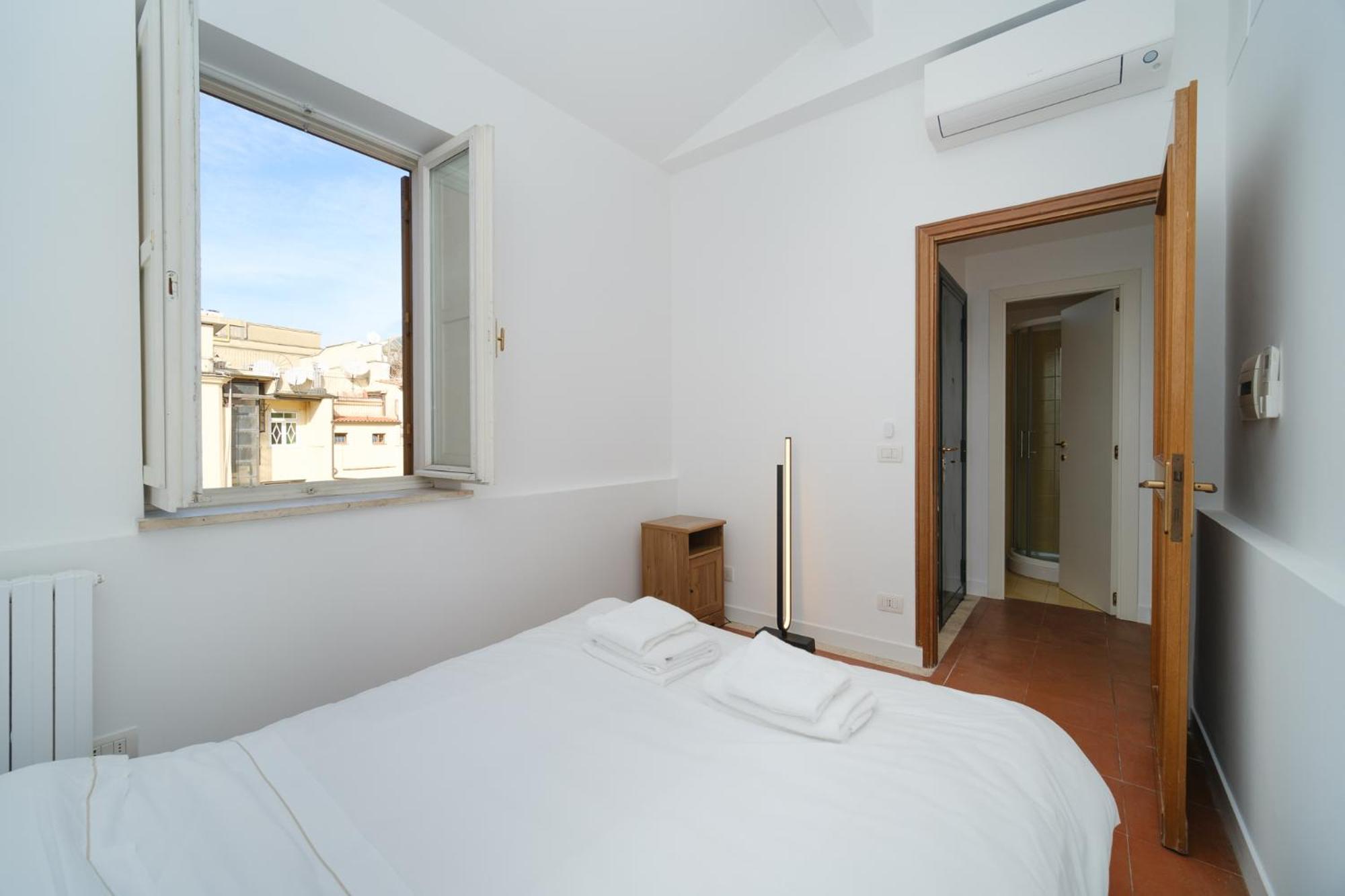 Juan's Trevi Buddyrent Apartment *