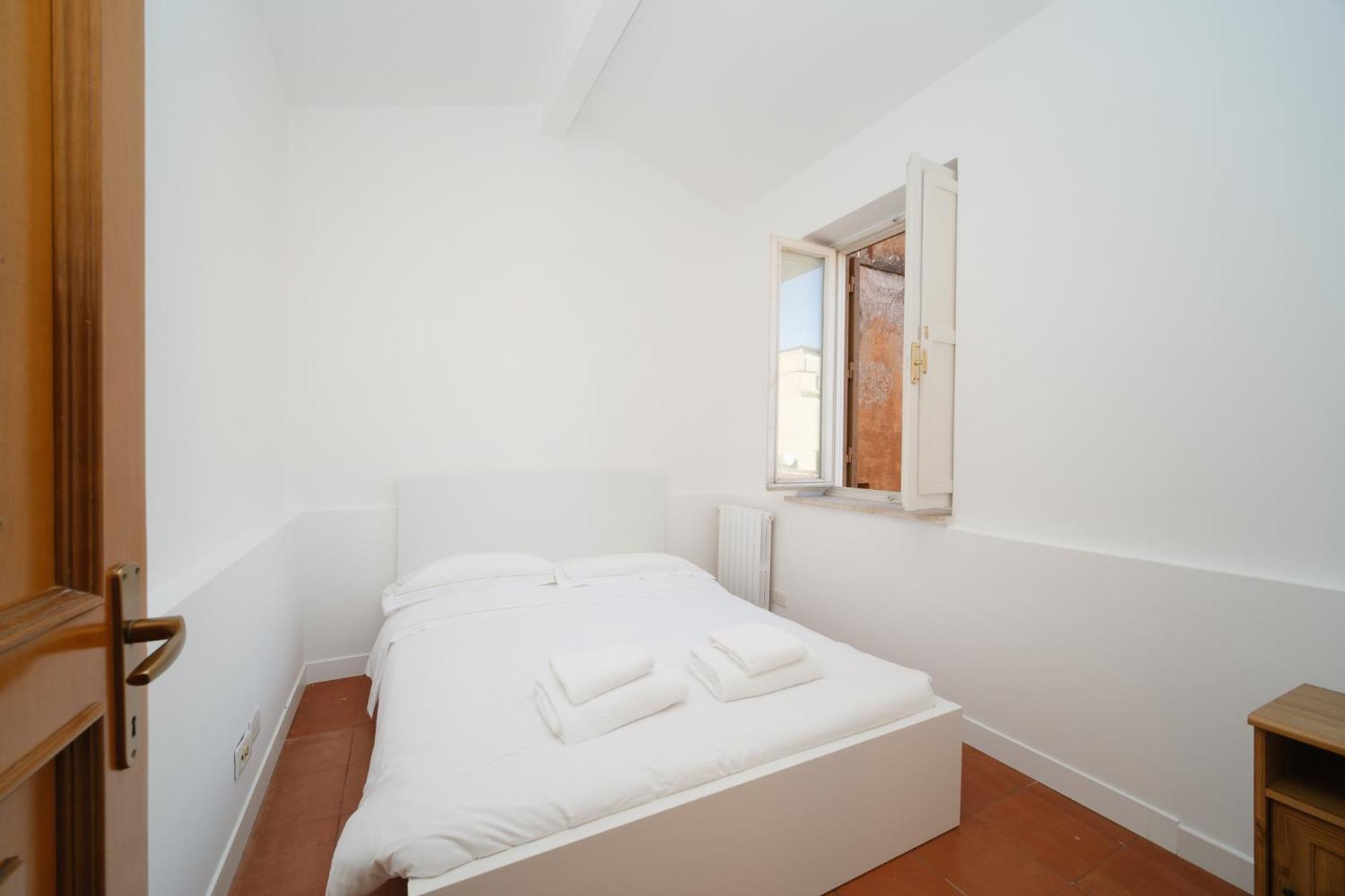 Apartment Juan's Trevi Buddyrent