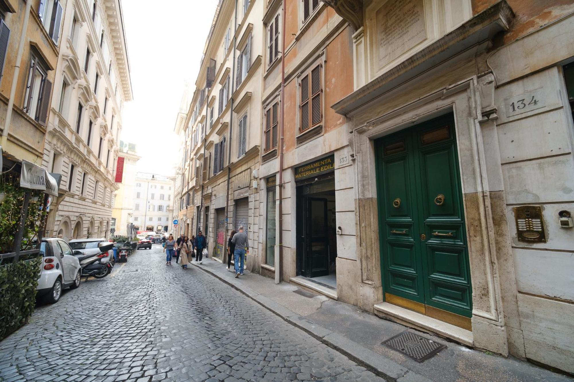 Apartment Juan's Trevi Buddyrent *