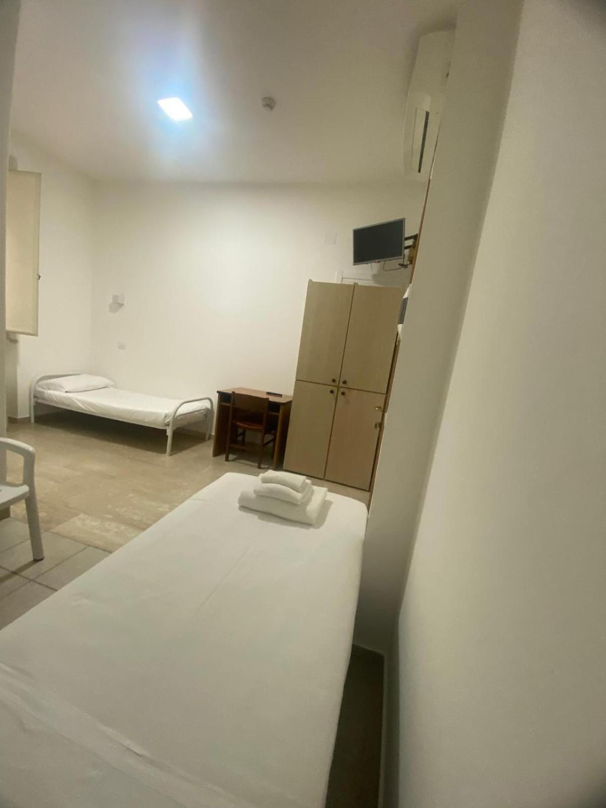 Hotel Casa Per Ferie Santa Maria Alle Fornaci 3*