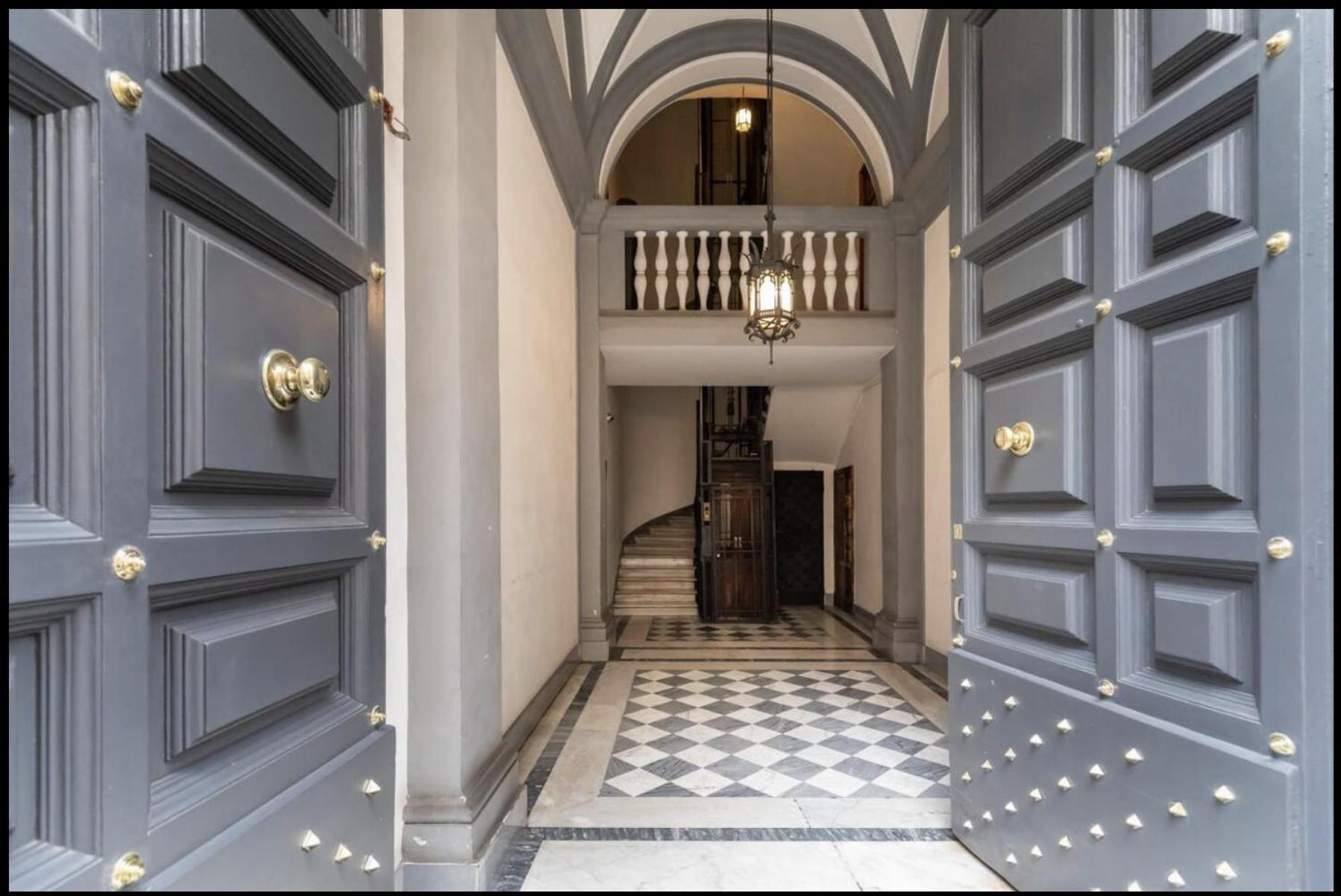 Exclusive In The Heart Of Roma