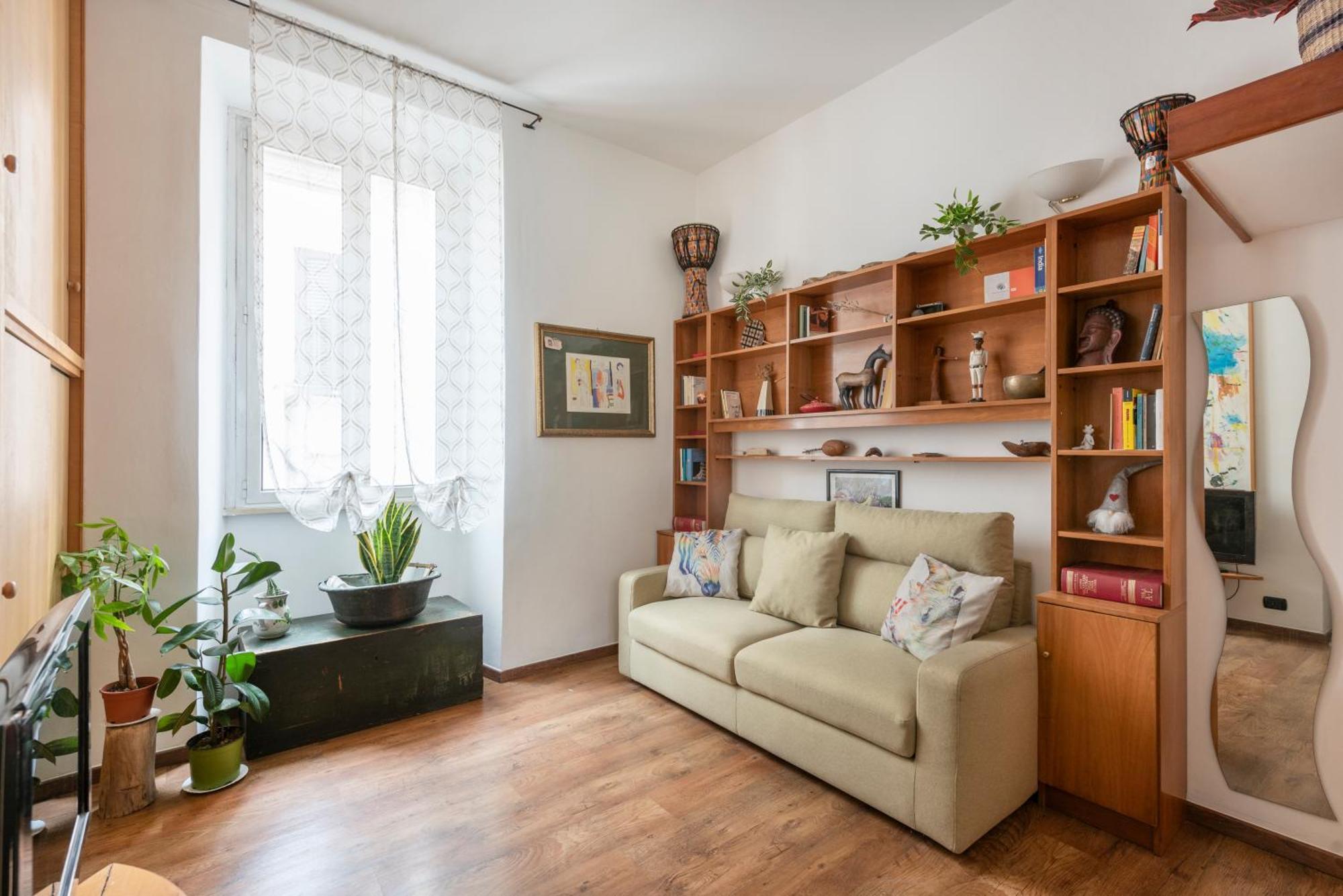 Bright Loft Center Apartment