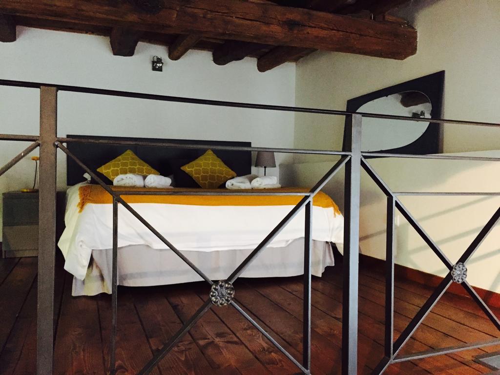 Home2rome - Trastevere Apartment *
