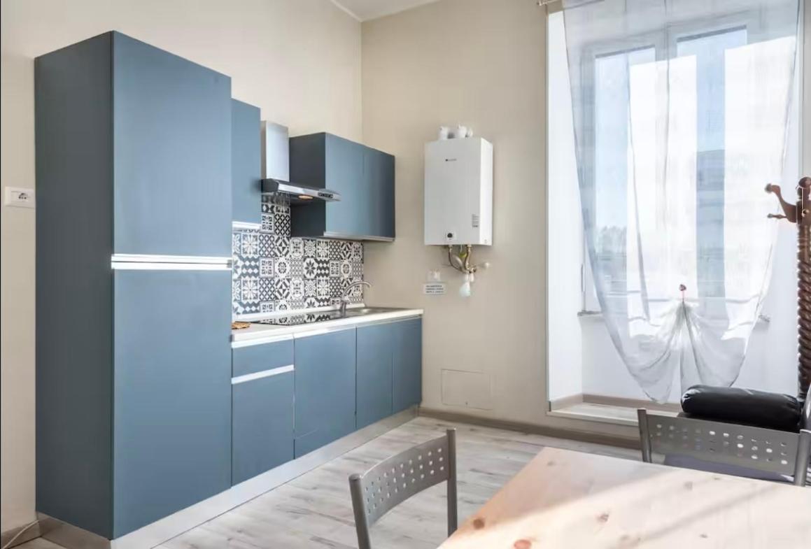 Apartment Metro A Lucio Sestio *