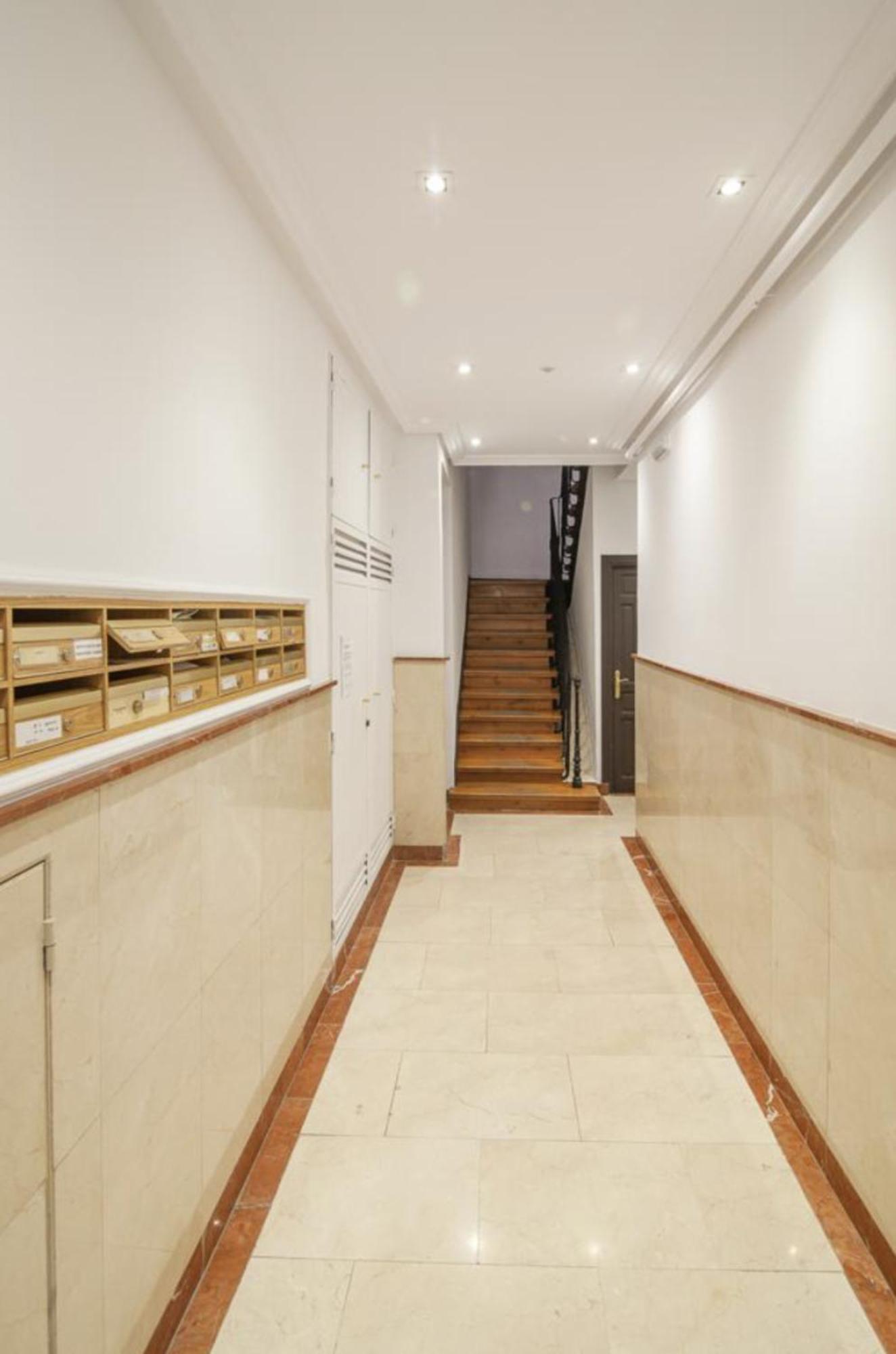 Apartment Elegant Retreat In City Center