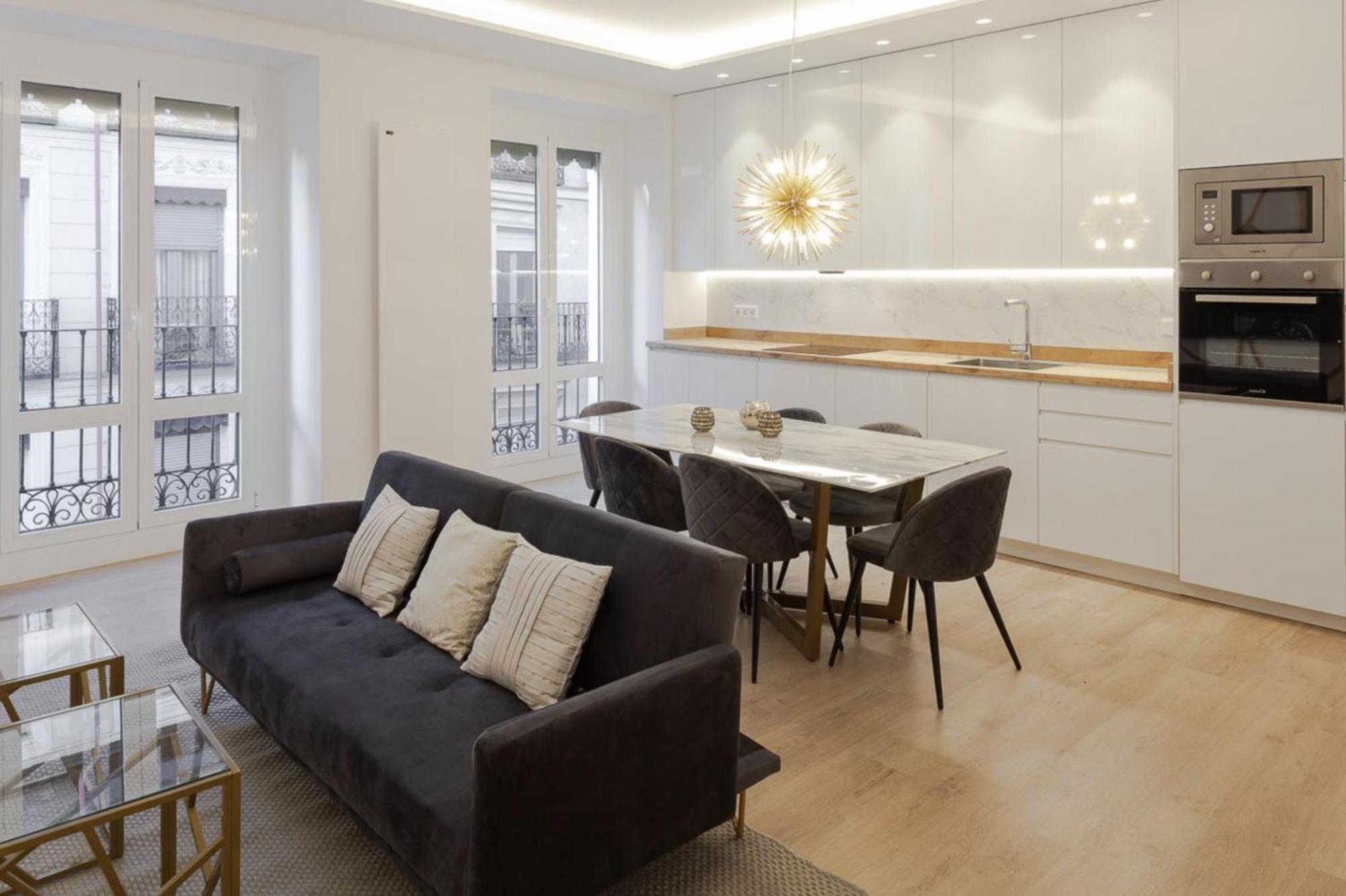 Elegant Retreat In City Center Rome