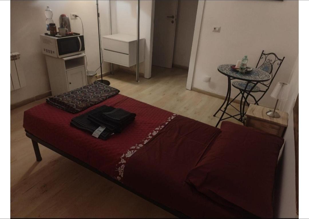 Crescenziovaticanflat * Rome
