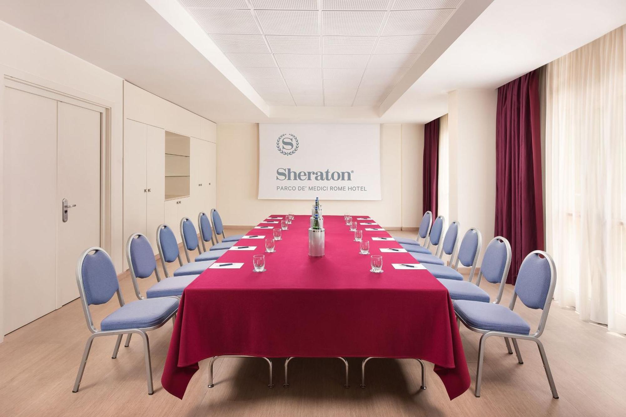 Sheraton Parco De Medici 4*