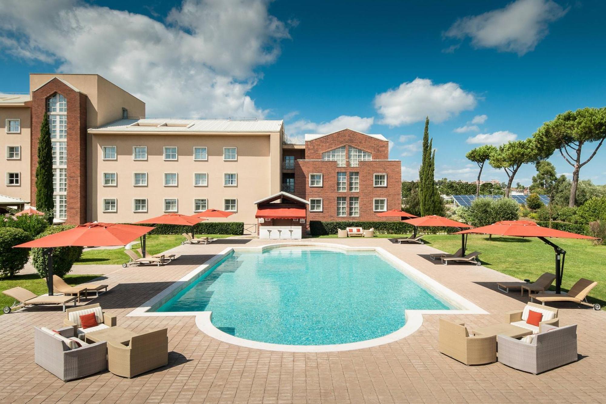 Sheraton Parco De Medici Hotel 4*